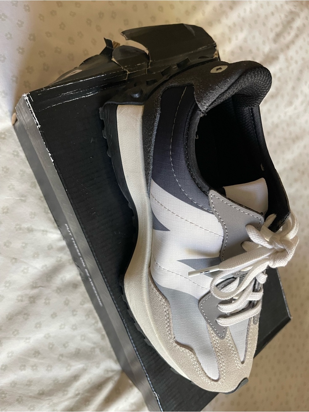 New Balance White, Gray and Black Low-Top Lace-Up Sneakers